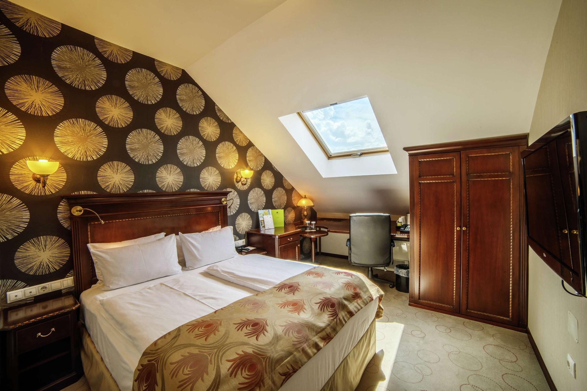Doubletree By Hilton Hotel Sighisoara - Cavaler Exterior photo