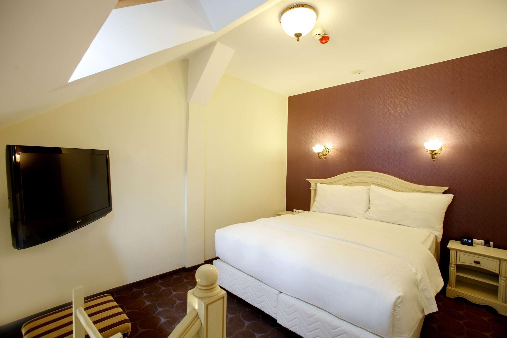 Doubletree By Hilton Hotel Sighisoara - Cavaler Exterior photo