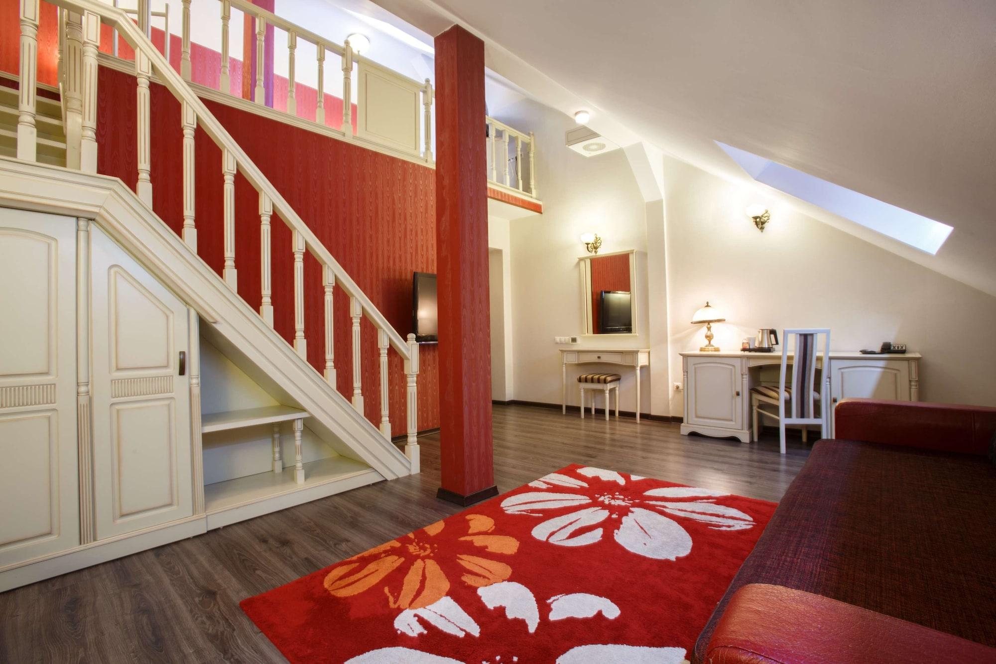 Doubletree By Hilton Hotel Sighisoara - Cavaler Exterior photo