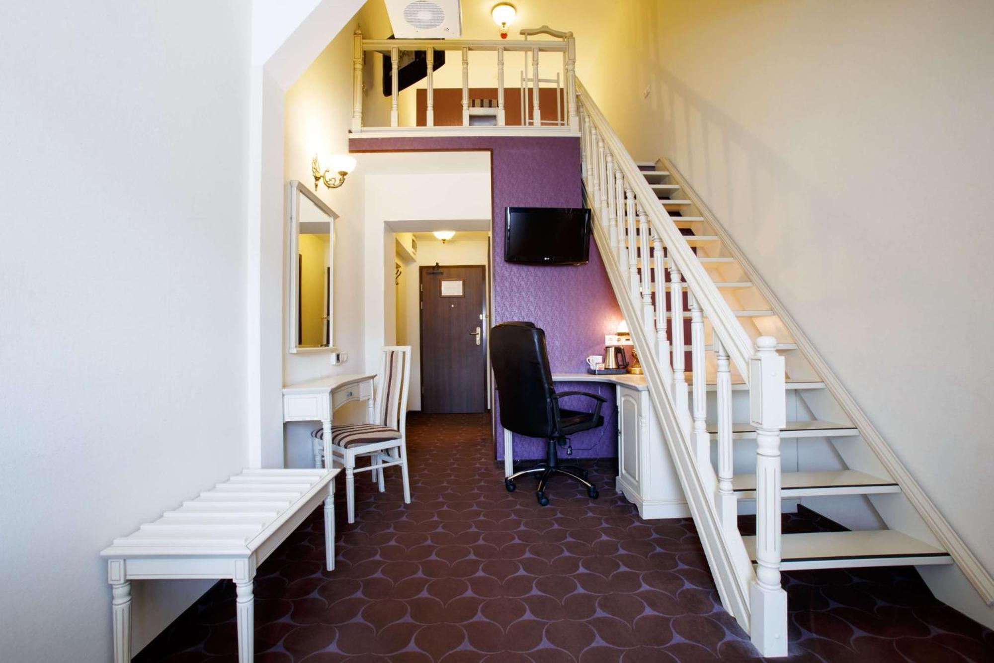 Doubletree By Hilton Hotel Sighisoara - Cavaler Exterior photo